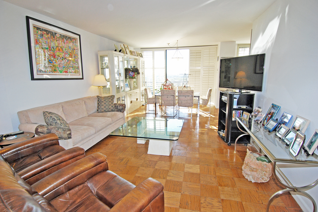 North Shore Towers Apt. 