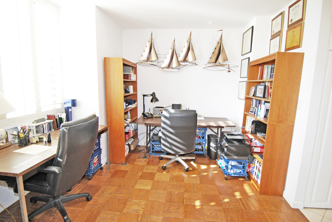 North Shore Towers Apt.