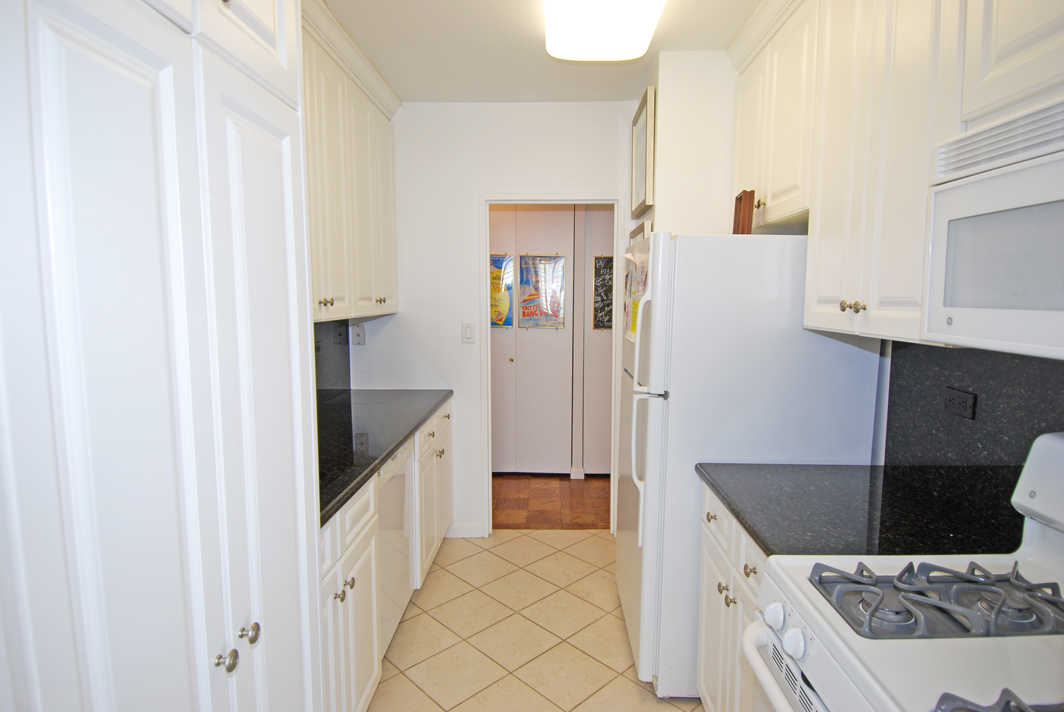 North Shore Towers Apt.