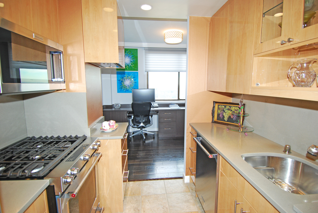 North Shore Towers Apt.