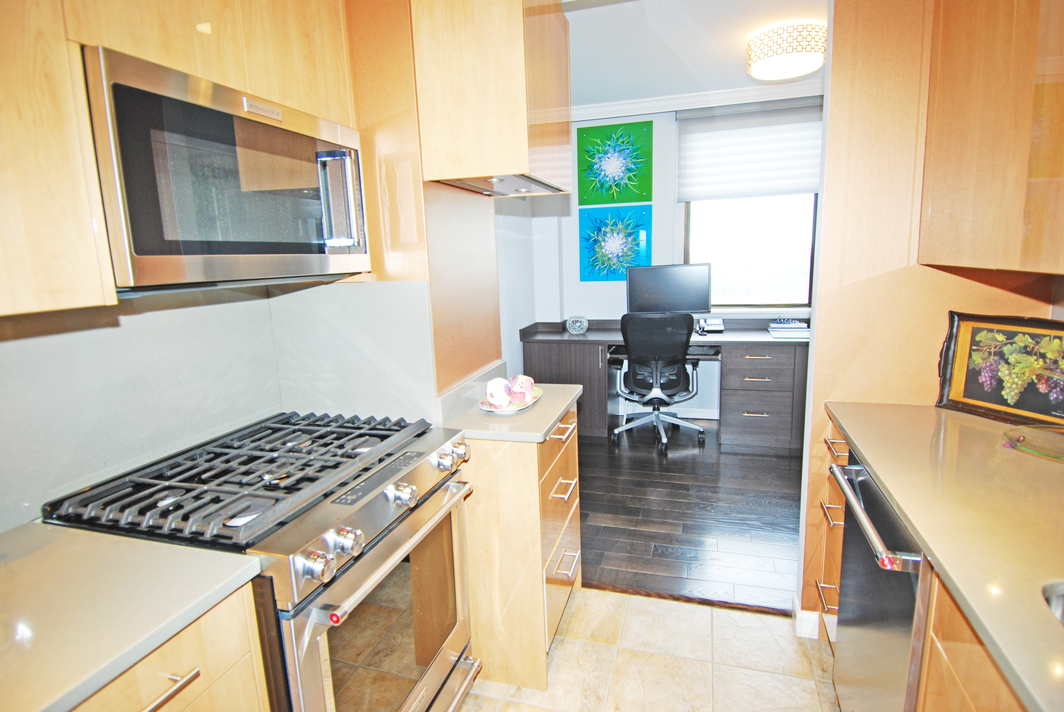 North Shore Towers Apt.