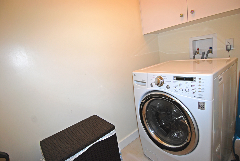 North Shore Towers Apt.