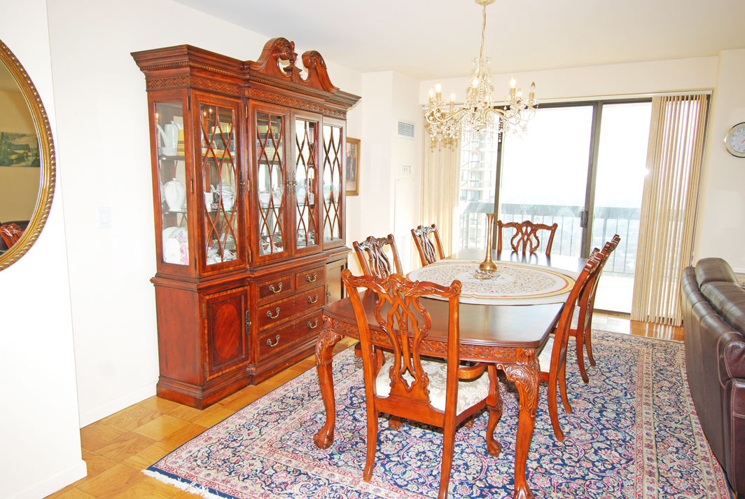 North Shore Towers Apt.