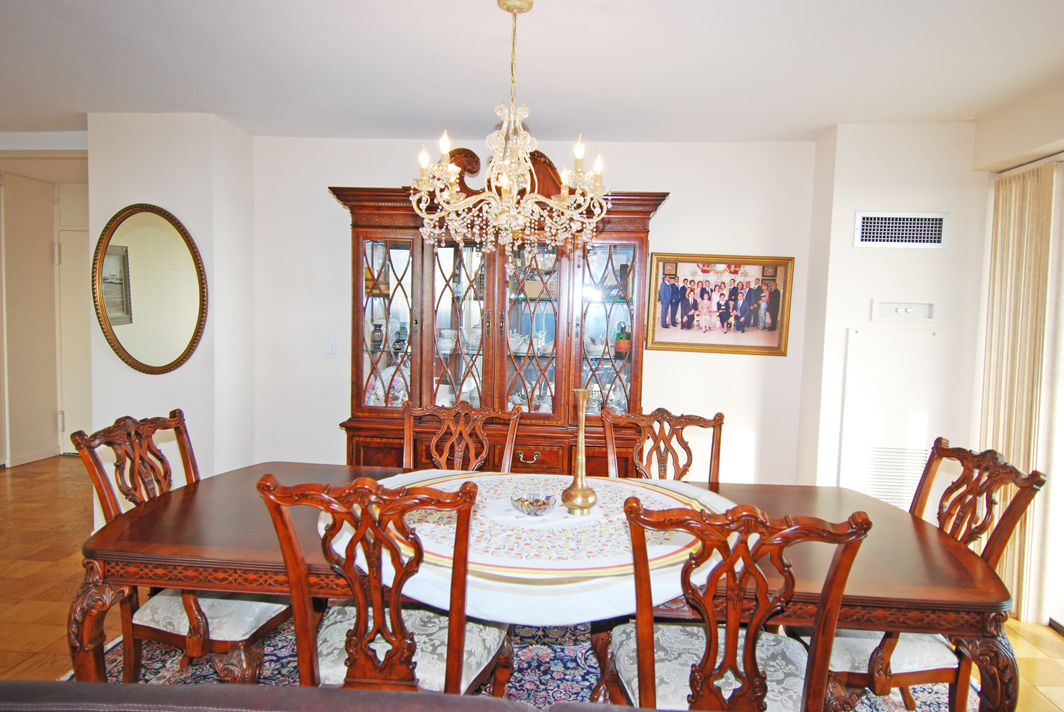 North Shore Towers Apt.