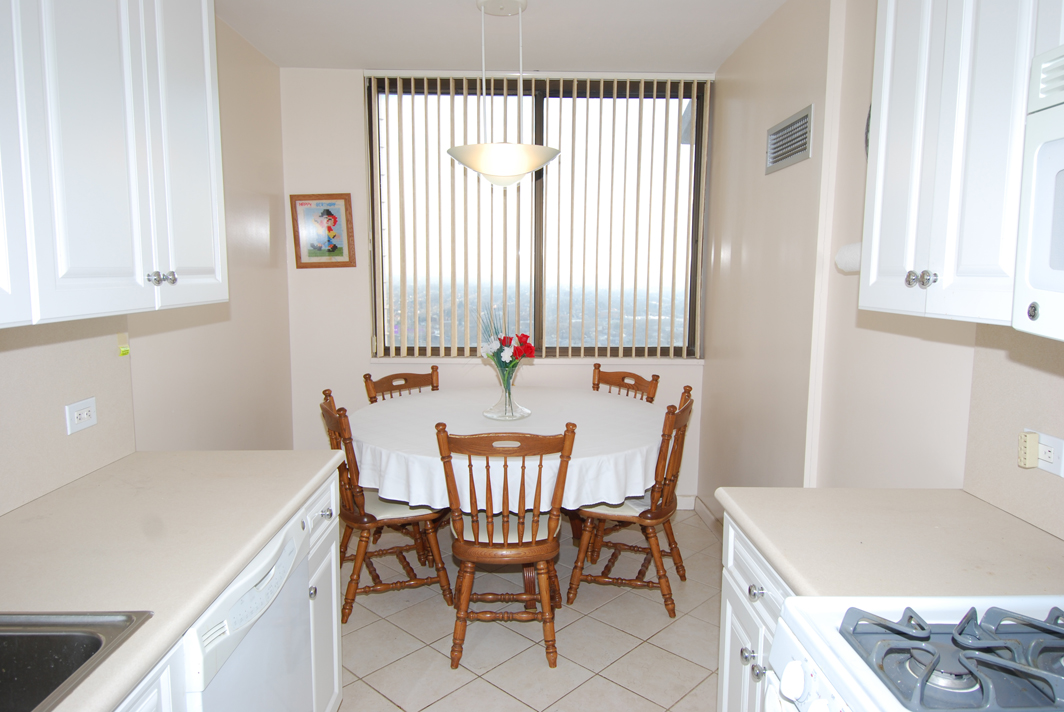 North Shore Towers Apt.