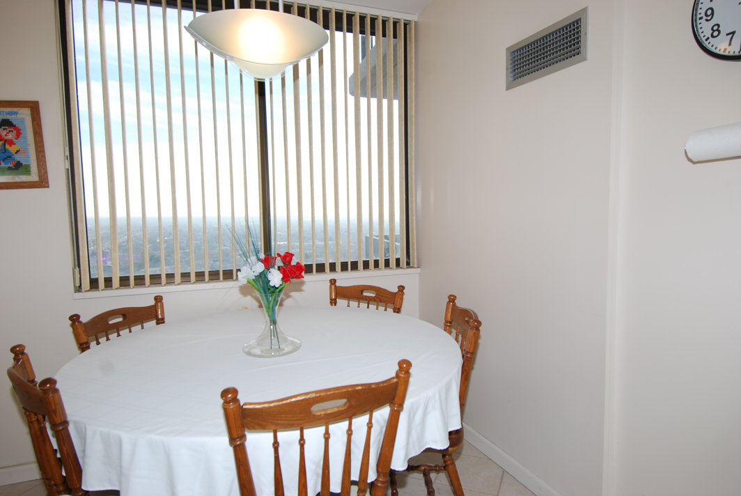 North Shore Towers Apt.