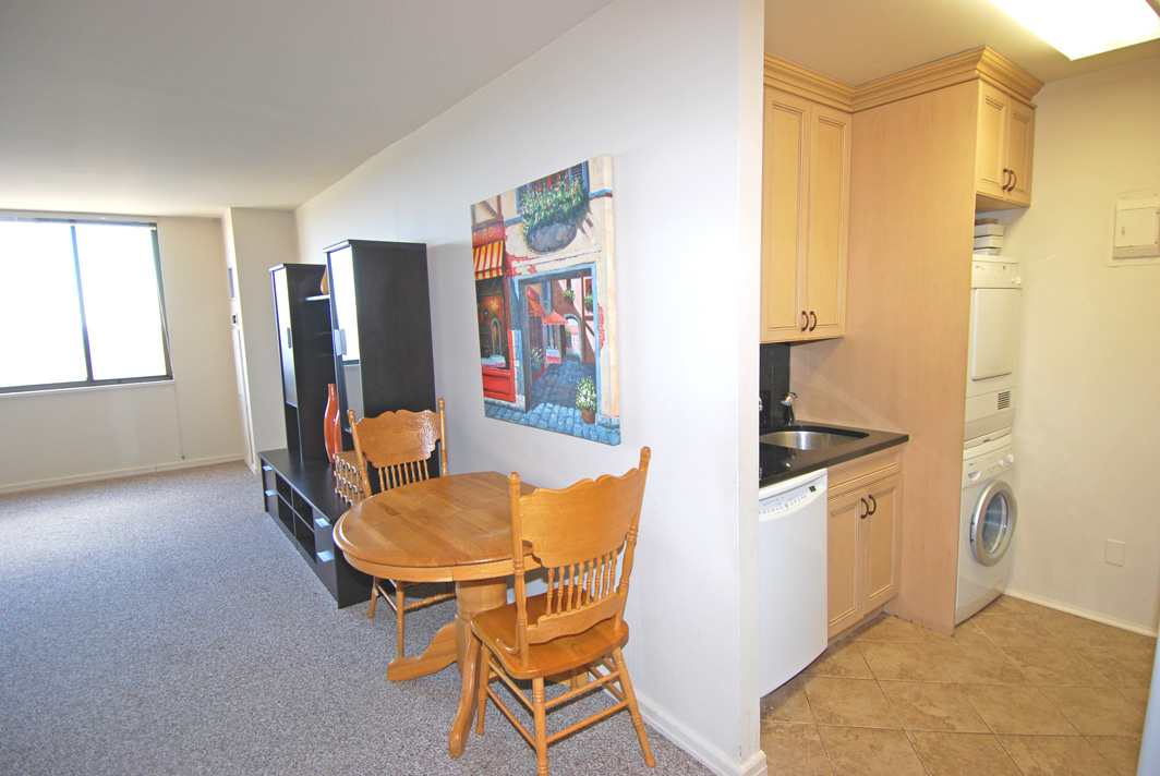 North Shore Towers Apt.