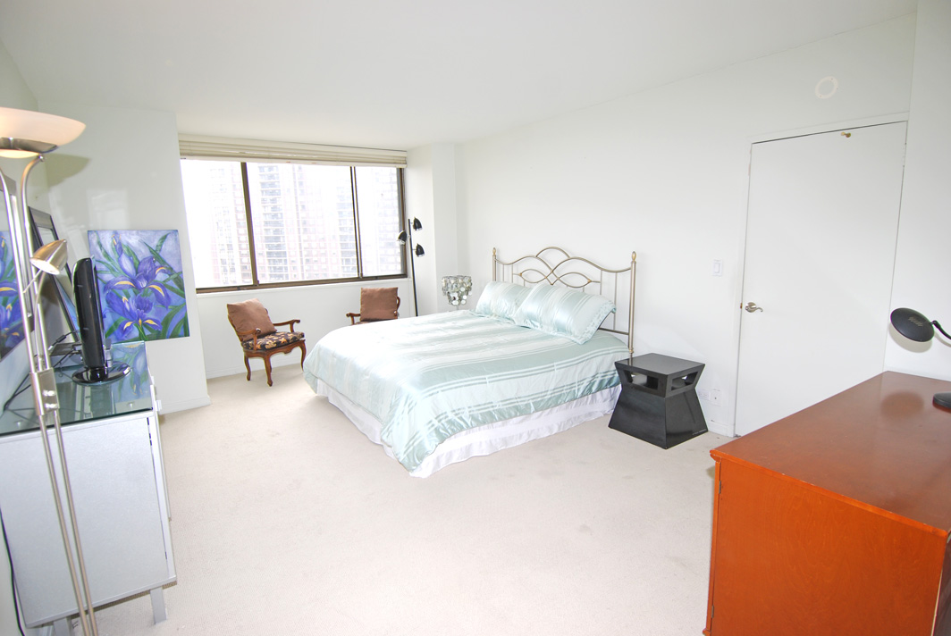 North Shore Towers Apt.