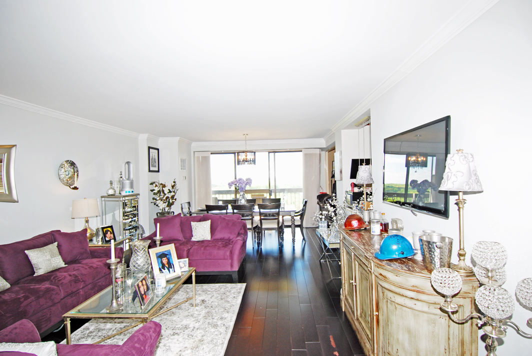 North Shore Towers Apt.