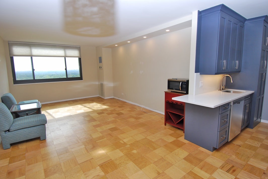 North Shore Towers Apt. 