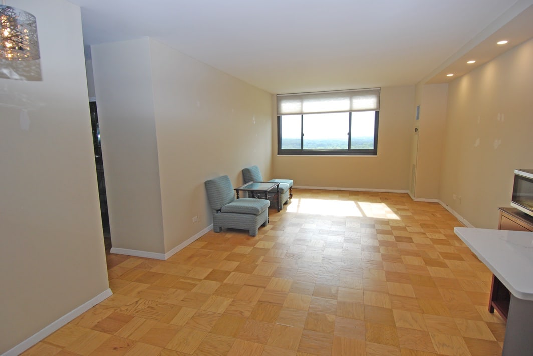 North Shore Towers Apt.