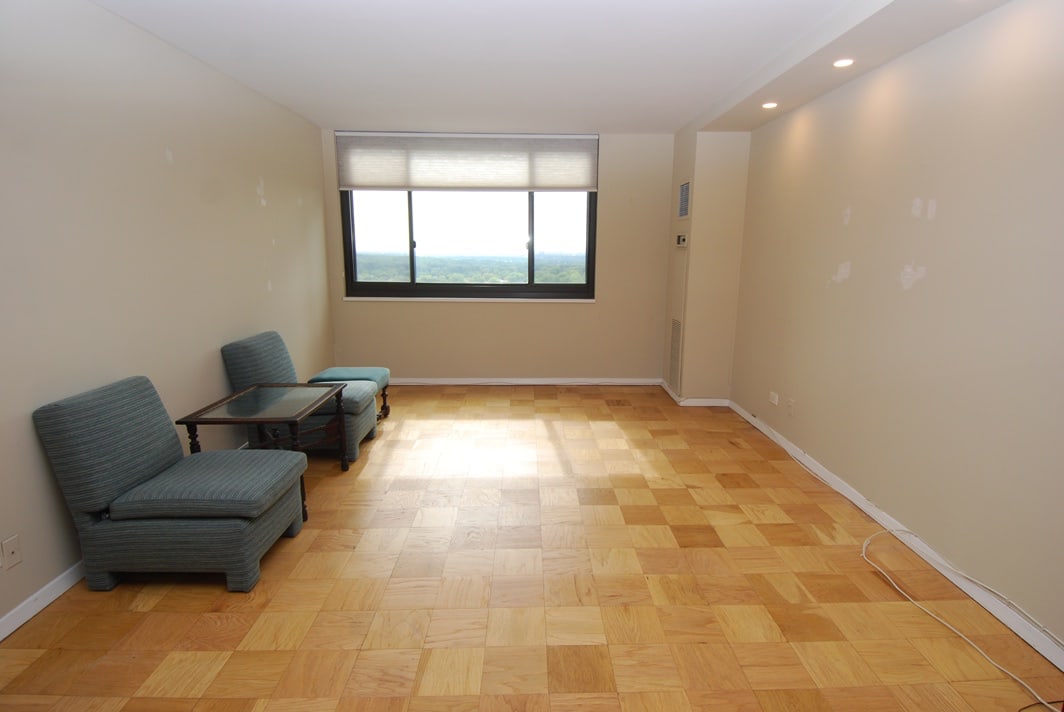 North Shore Towers Apt.