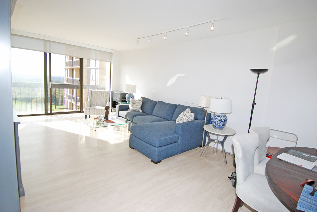 North Shore Towers Apt.