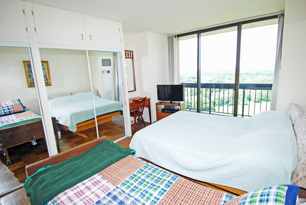 North Shore Towers Apt.