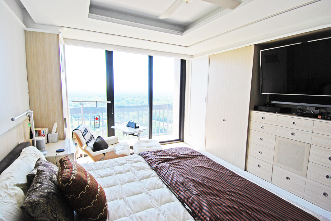 North Shore Towers Apt.