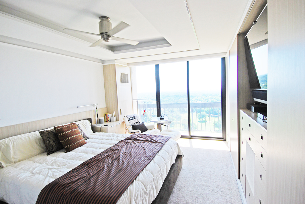 North Shore Towers Apt.