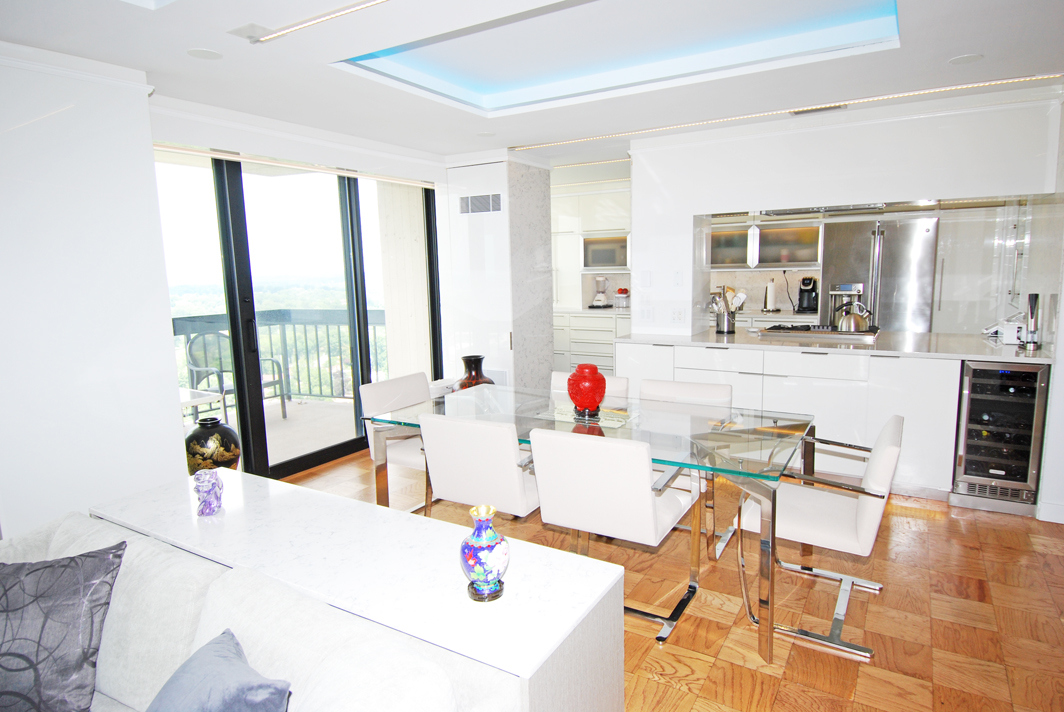 North Shore Towers Apt.