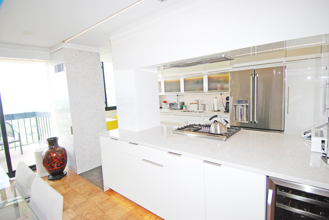 North Shore Towers Apt.