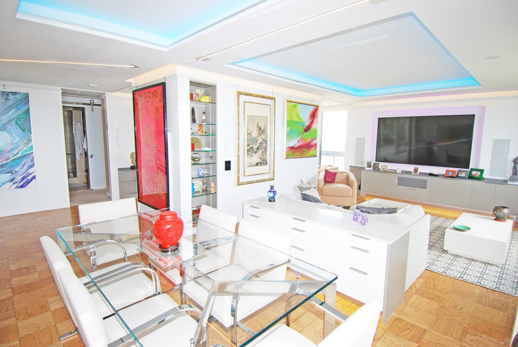 North Shore Towers Apt.