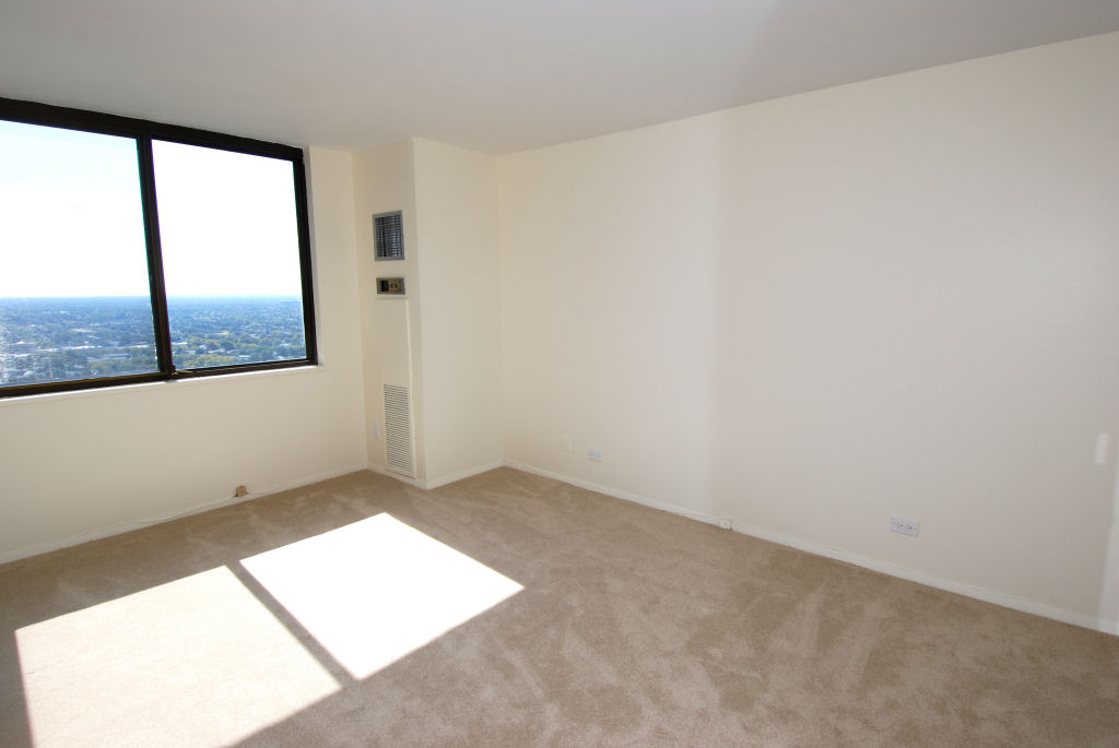 North Shore Towers Apt. - 1  bedrm., 2 baths
