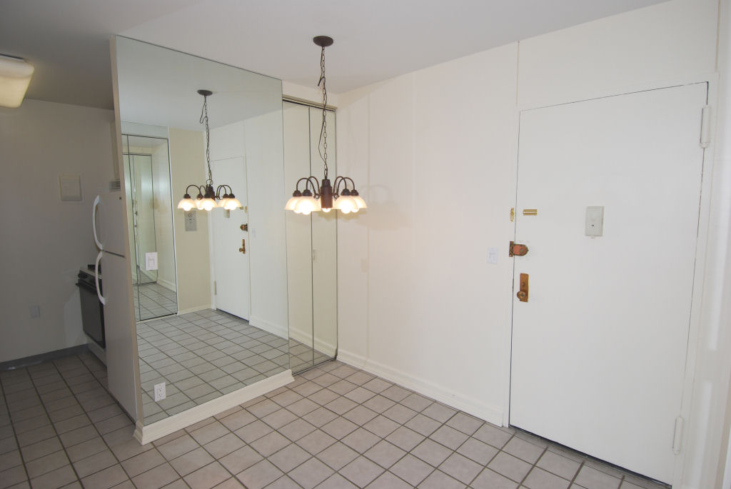 North Shore Towers Apt. - 1  bedrm., 2 baths