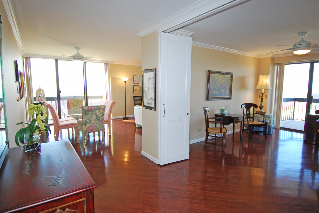 North Shore Towers Apt. 