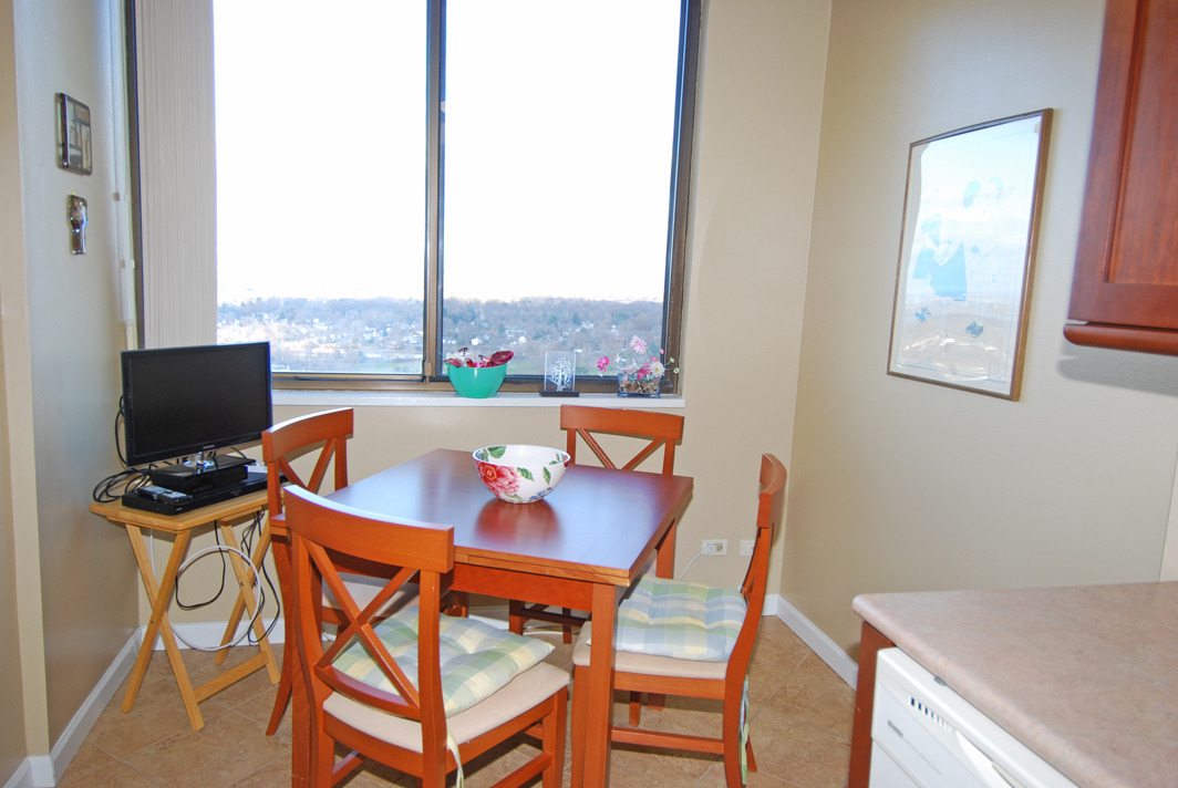 North Shore Towers Apt.