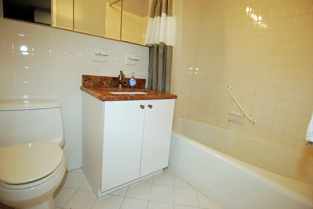 North Shore Towers Apt.