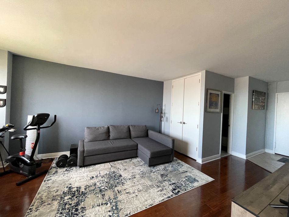 North Shore Towers Apt.