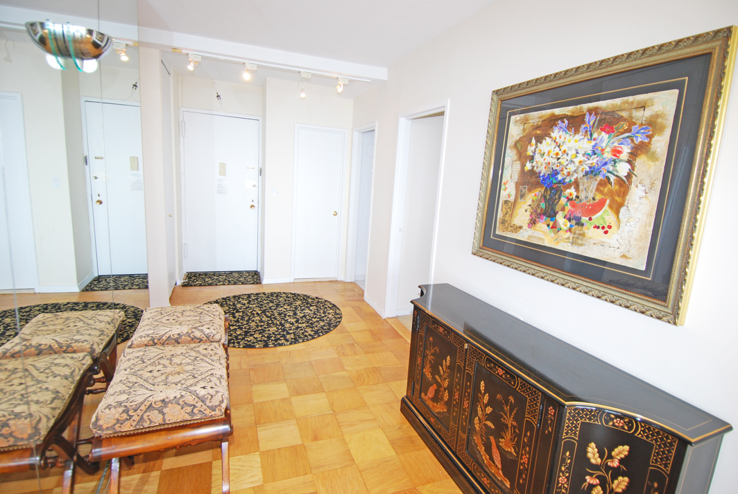 North Shore Towers Apt.