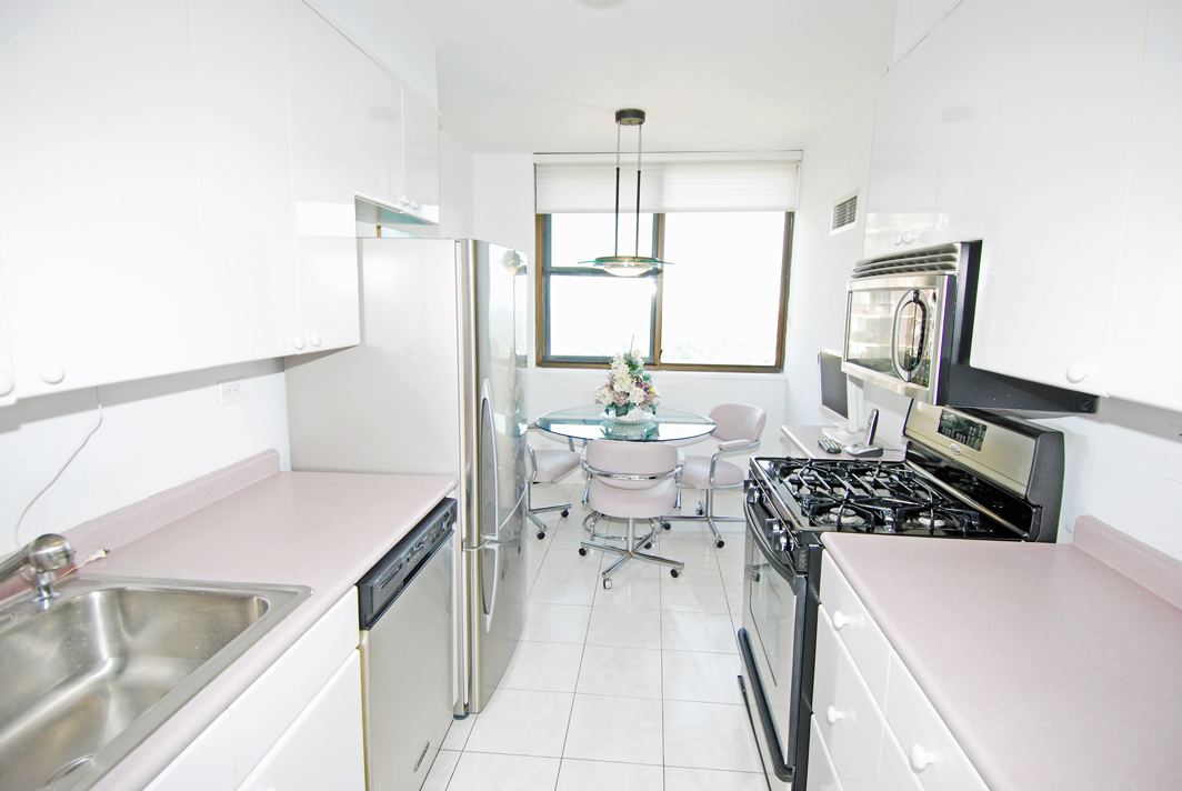 North Shore Towers Apt.