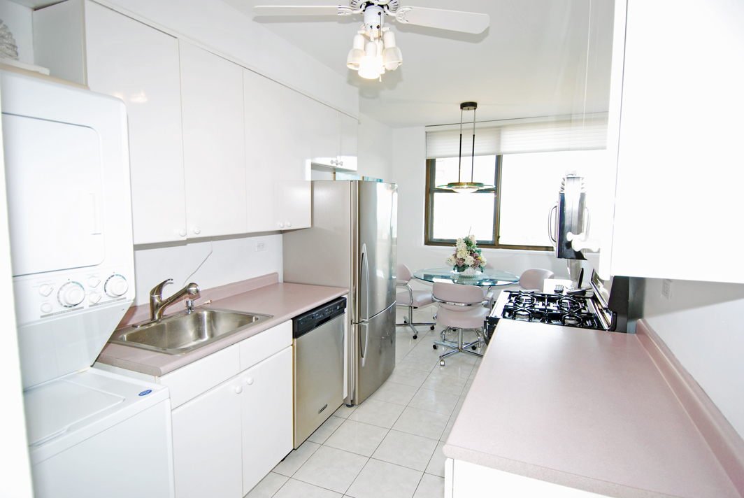 North Shore Towers Apt.