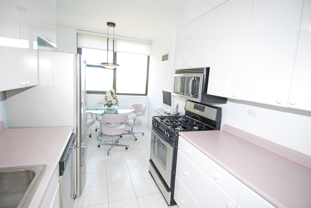 North Shore Towers Apt.