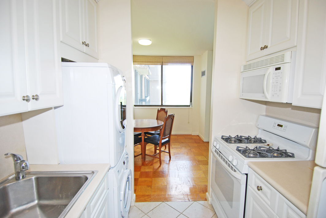 North Shore Towers Apt.