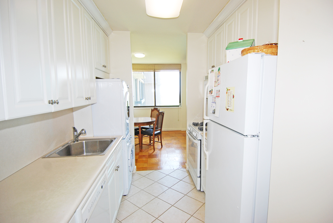 North Shore Towers Apt.