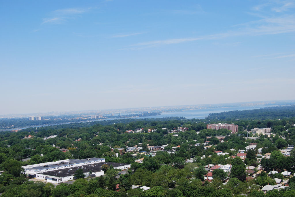 North Shore Towers Apt.