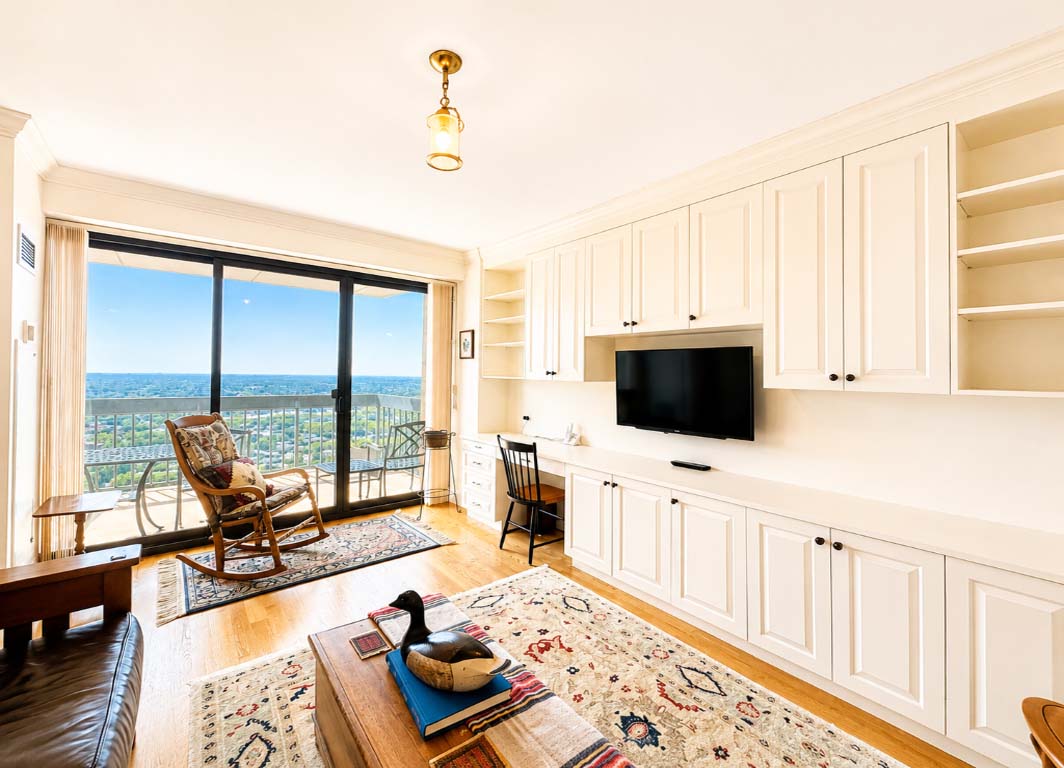 North Shore Towers Apt.