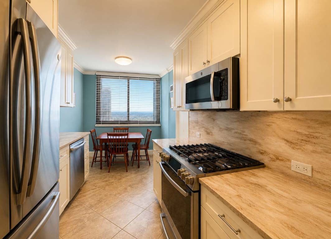 North Shore Towers Apt.