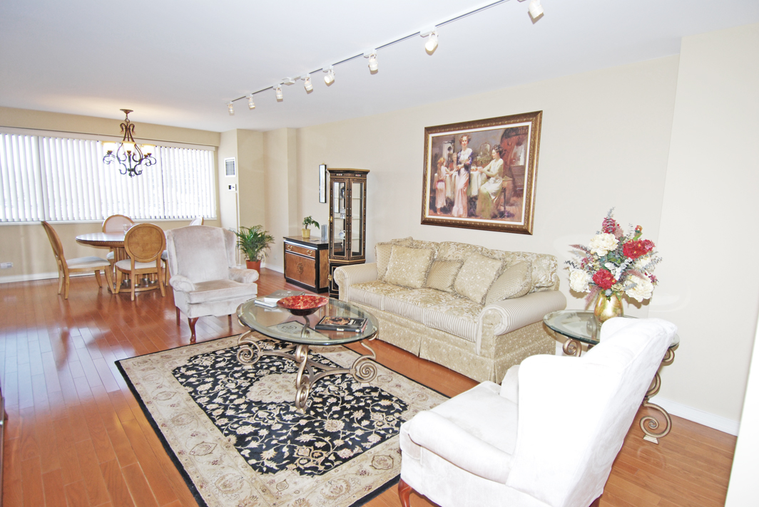 North Shore Towers Apt. 