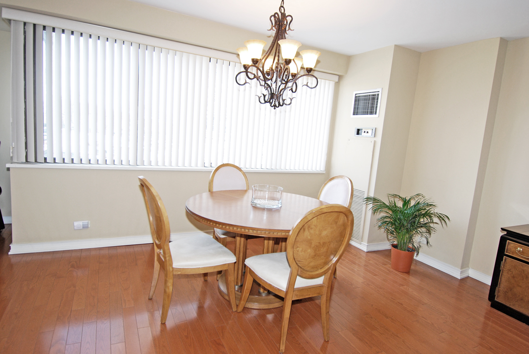 North Shore Towers Apt.