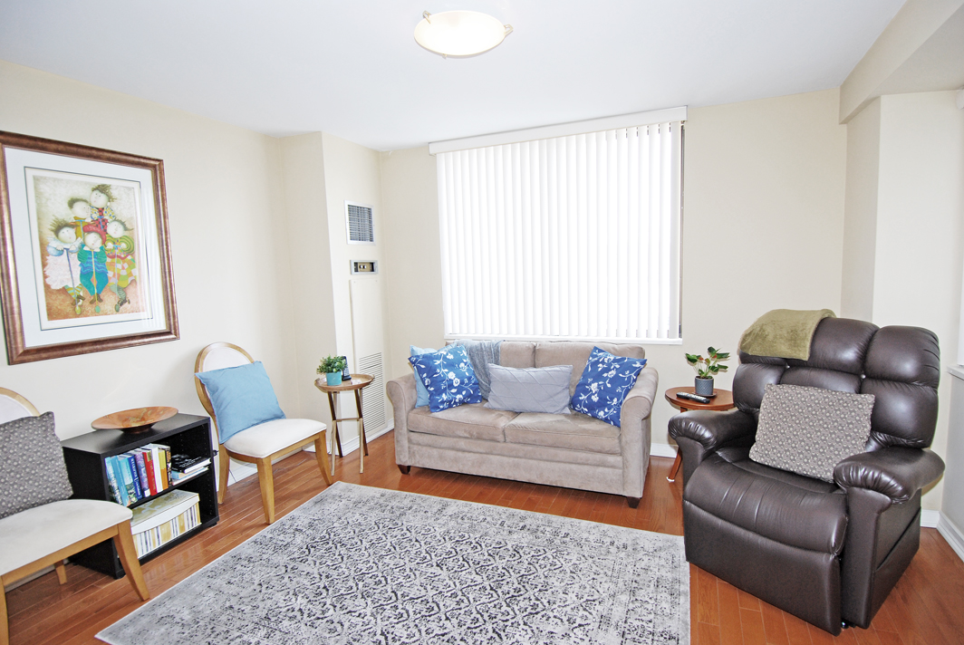 North Shore Towers Apt.