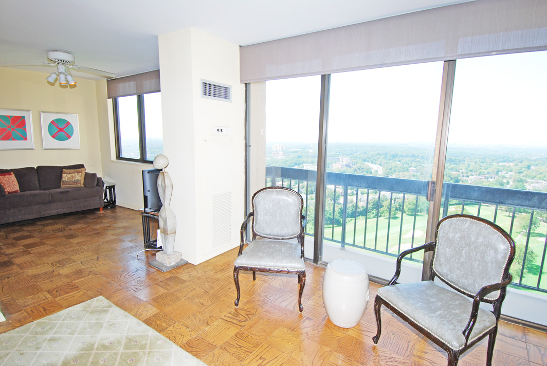 North Shore Towers Apt.