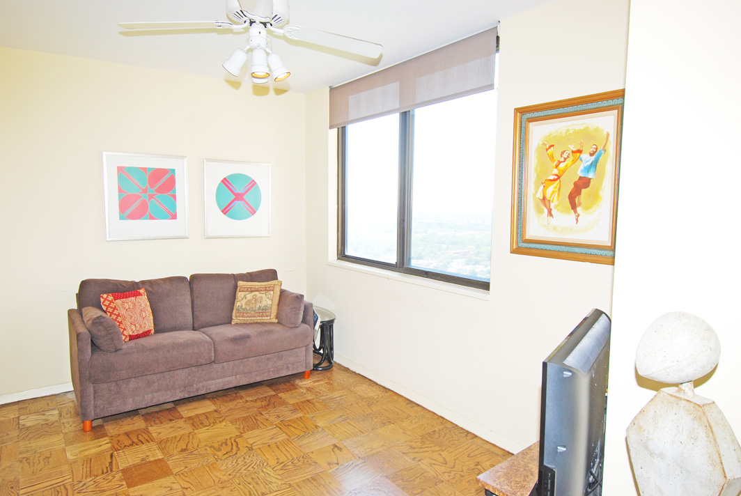 North Shore Towers Apt.