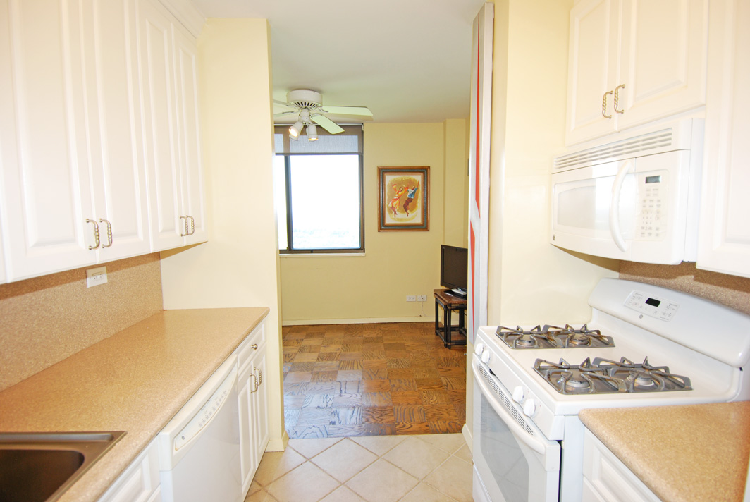 North Shore Towers Apt.