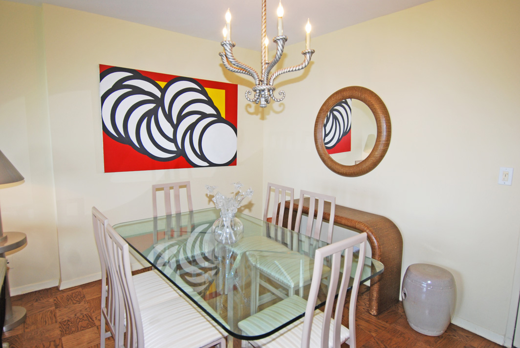 North Shore Towers Apt.