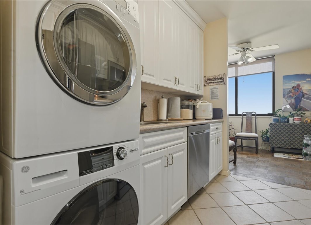 North Shore Towers Apt.