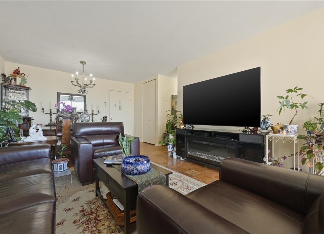 North Shore Towers Apt.