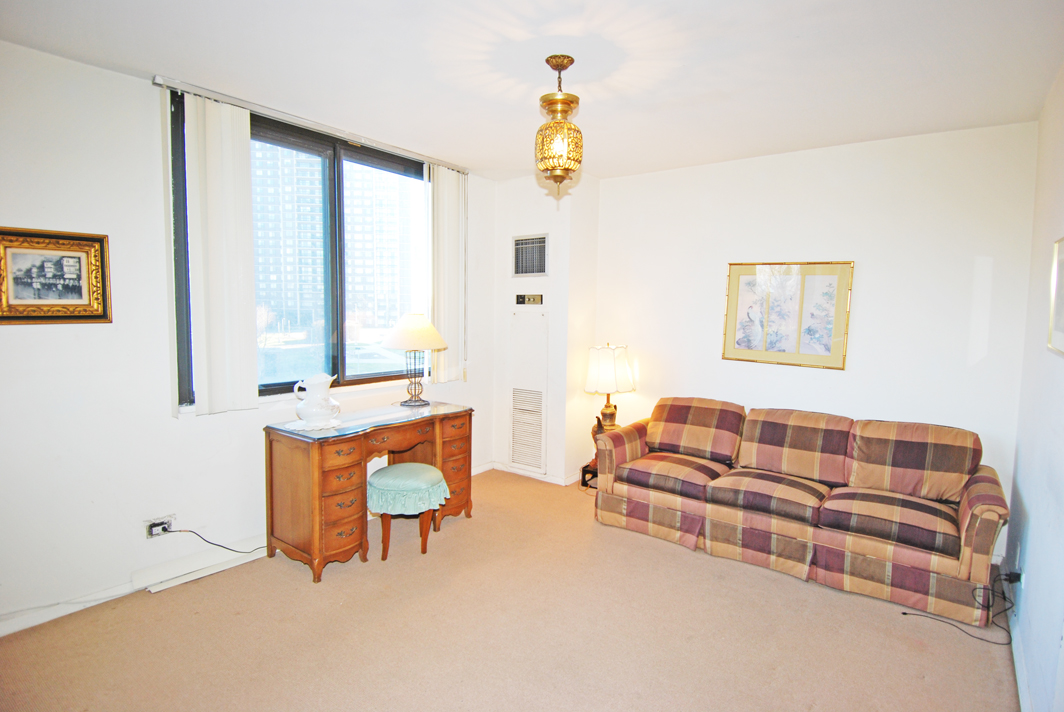 North Shore Towers Apt.