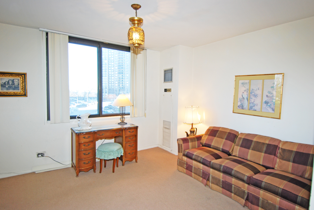 North Shore Towers Apt.