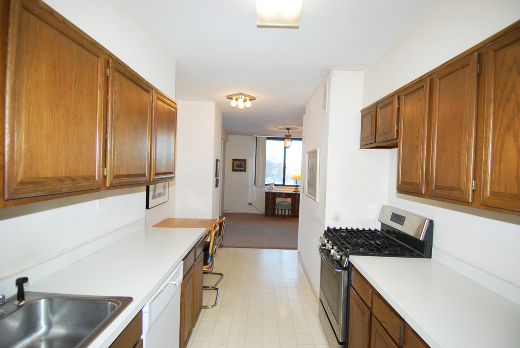 North Shore Towers Apt.